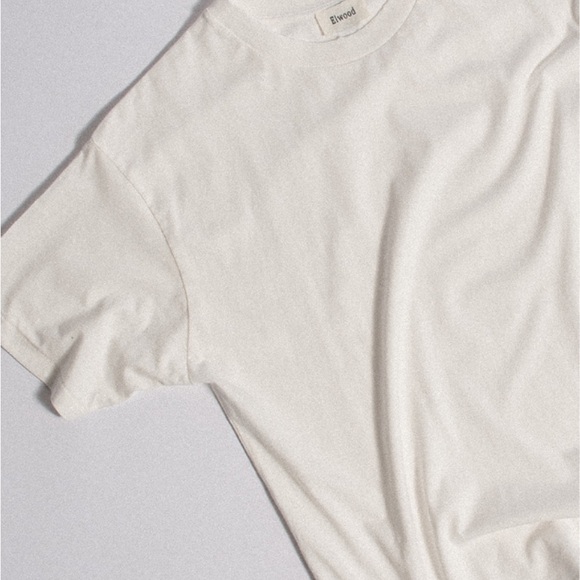 NEW Men's White organic cotton T-Shirt - Picture 2 of 5
